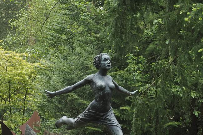 Runnng Lady